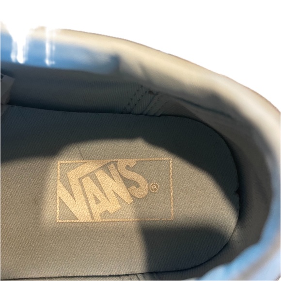 sneakers - Picture 5 of 5